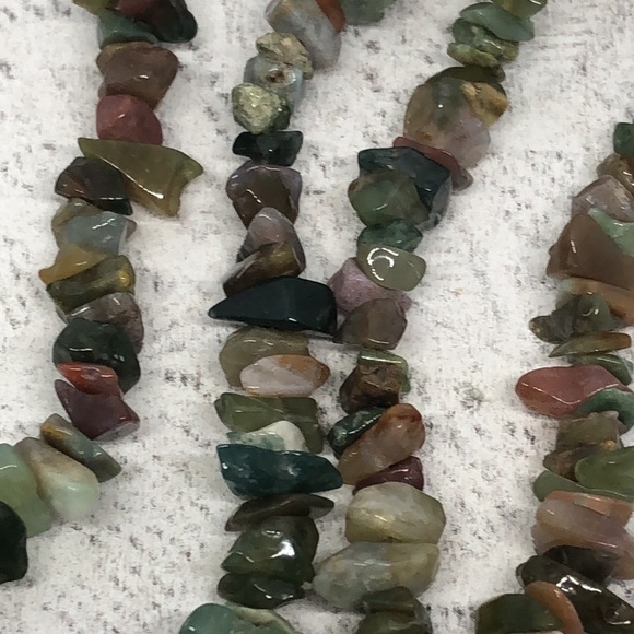 Artisan made natural stone/gemstone beads/chips infinity necklace boho - Picture 3 of 4